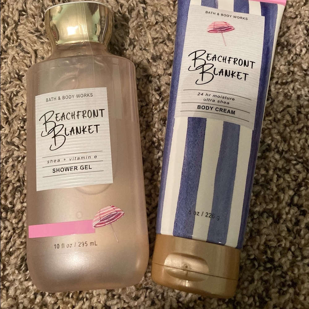 B&BW Beachfront Blanket shower gel and body cream.